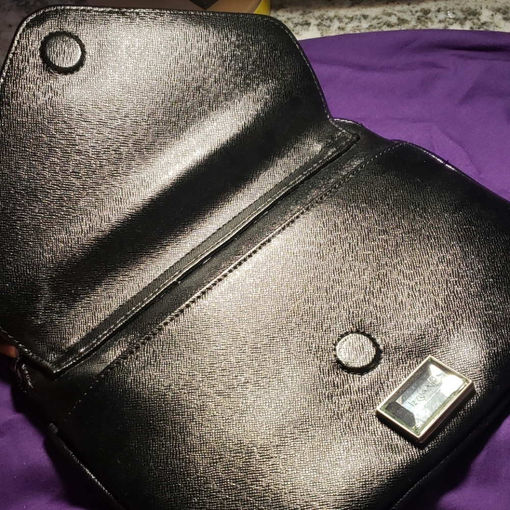 Bag - Picture 2 of 5